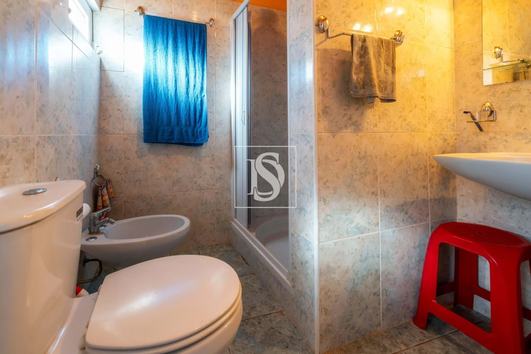 Moradia T3 para Venda em Alte Foto 13