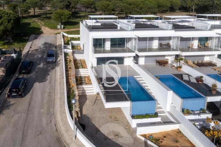 Moradia T3 para Venda em Almancil Foto 22