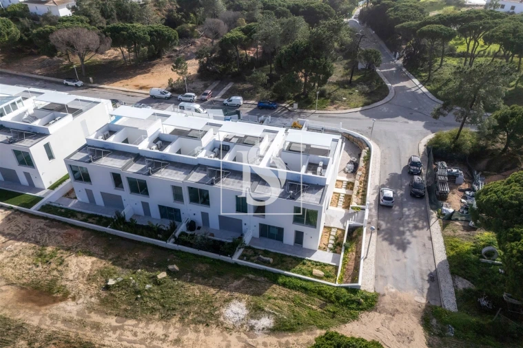 Moradia T3 para Venda em Almancil Foto 5