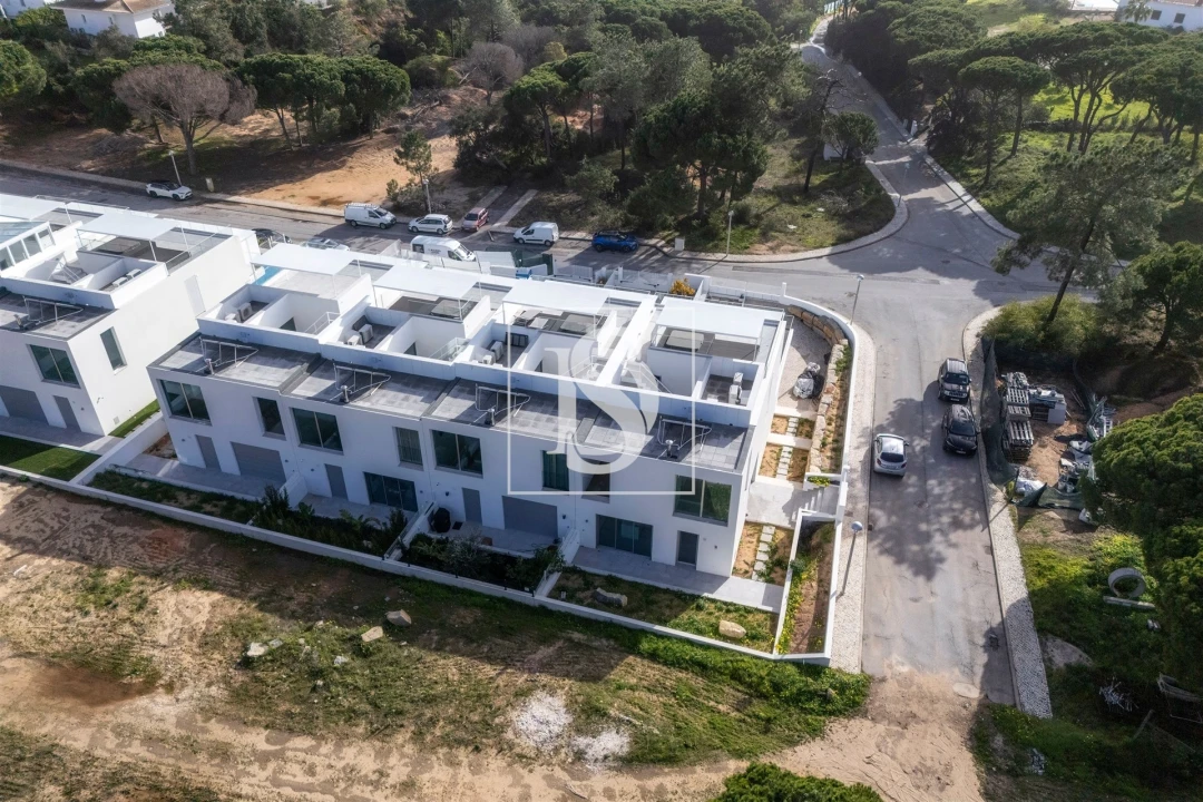 Moradia T3 para Venda em Almancil Foto 5