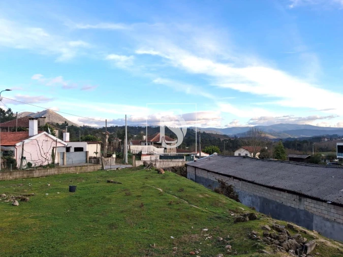 Terreno para Venda em Canedo de Basto e Corgo