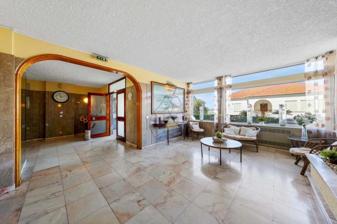 Apartamento T1 para Venda em Portimão Foto 44