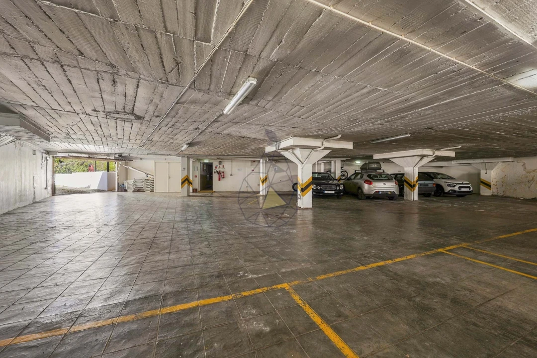 Apartamento T1 para Venda em Portimão Foto 52