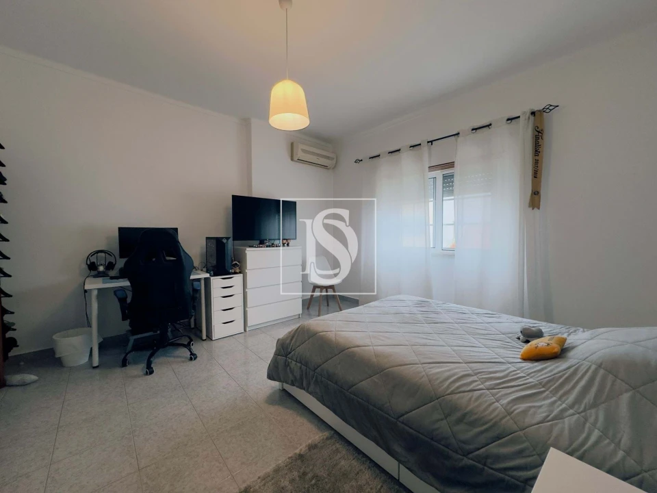 Moradia T5 para Venda em Pinhal Novo Foto 35