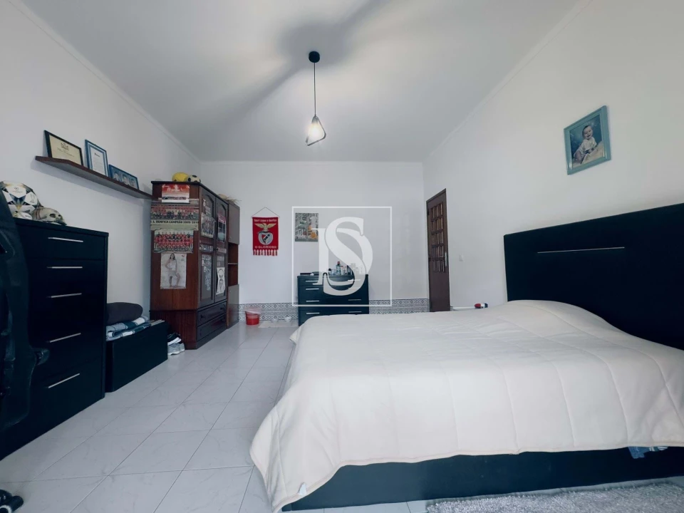 Moradia T5 para Venda em Pinhal Novo Foto 38