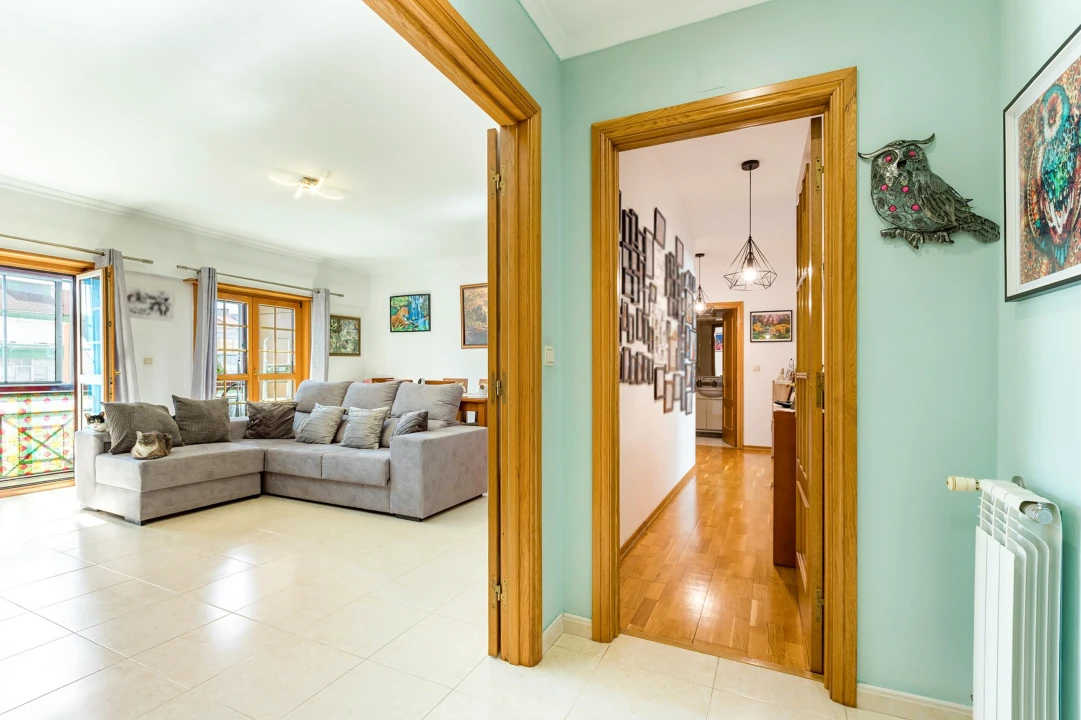 Apartamento T3 para Venda em Vialonga Foto 1