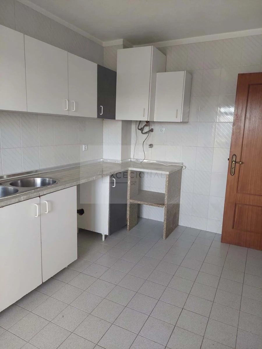 Apartamento T2 para Venda em Bem Viver Foto 16