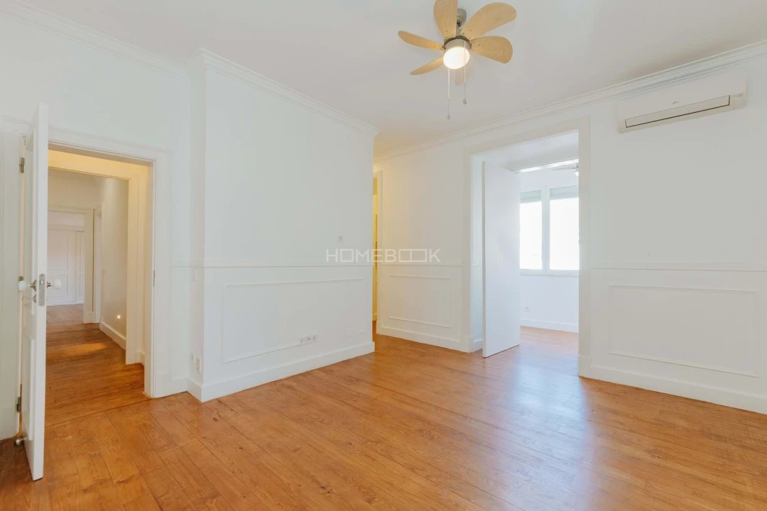 Apartamento T5 para Venda em Arroios Foto 30