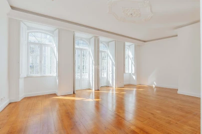 Apartamento T5 para Venda em Arroios