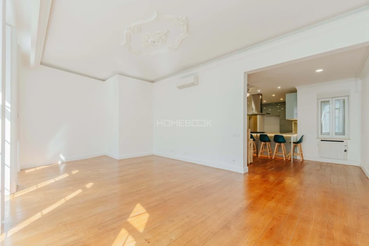 Apartamento T5 para Venda em Arroios Foto 7