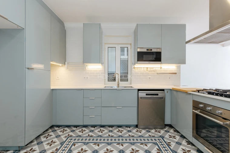 Apartamento T5 para Venda em Arroios Foto 15