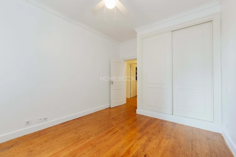 Apartamento T5 para Venda em Arroios Foto 21