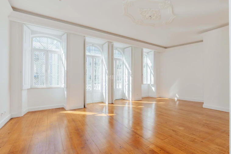 Apartamento T5 para Venda em Arroios
