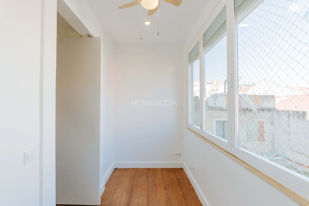 Apartamento T5 para Venda em Arroios Foto 33