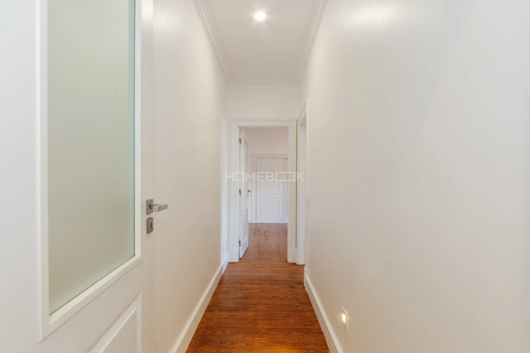 Apartamento T5 para Venda em Arroios Foto 34