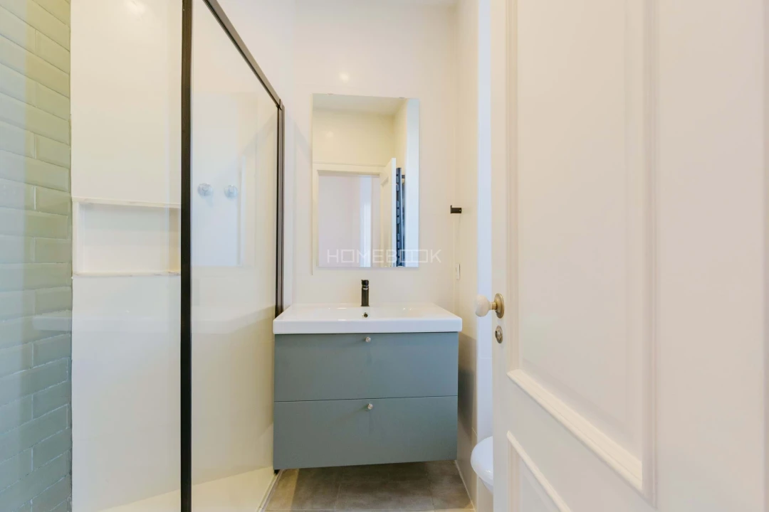 Apartamento T5 para Venda em Arroios Foto 42