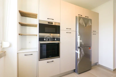 Apartamento T3 para Venda em Alvalade