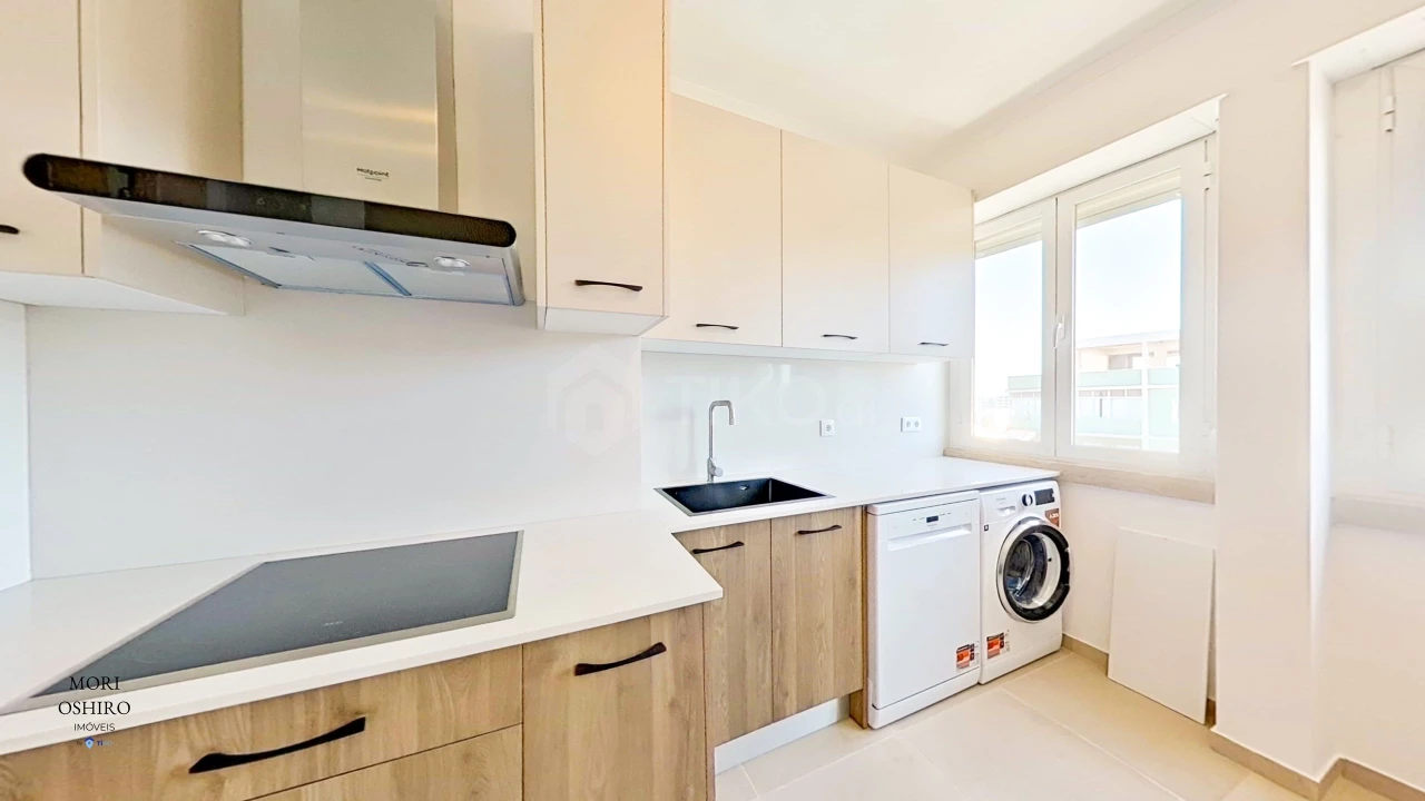 Apartamento T3 para Venda em Alvalade Foto 13