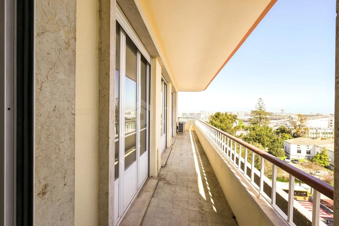 Apartamento T3 para Venda em Alvalade Foto 27