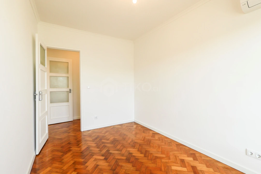 Apartamento T3 para Venda em Alvalade Foto 22