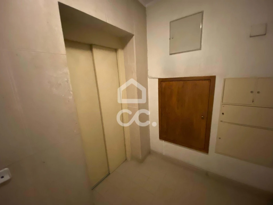 Apartamento T1 para Venda em Braga (Maximinos, Sé e Cividade) Foto 6