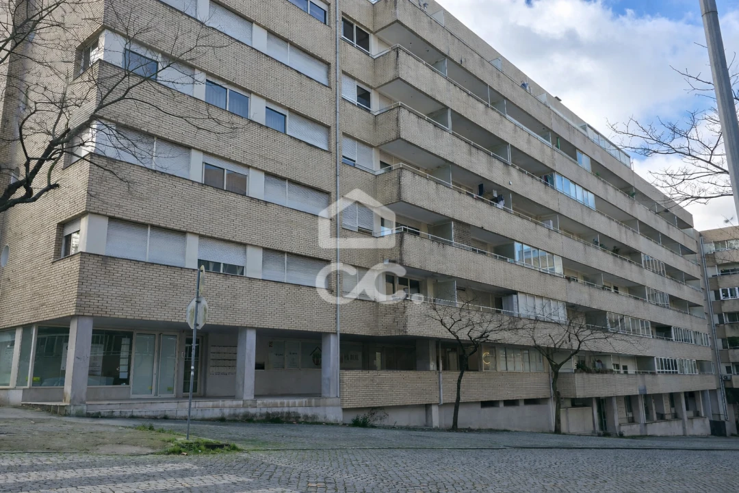 Apartamento T1 para Venda em Braga (Maximinos, Sé e Cividade) Foto 1