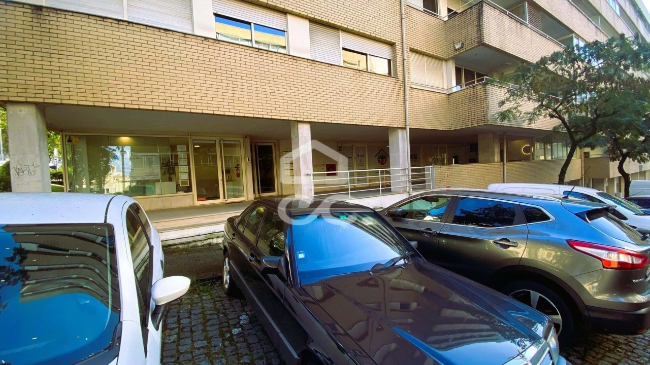 Apartamento T1 para Venda em Braga (Maximinos, Sé e Cividade) Foto 3