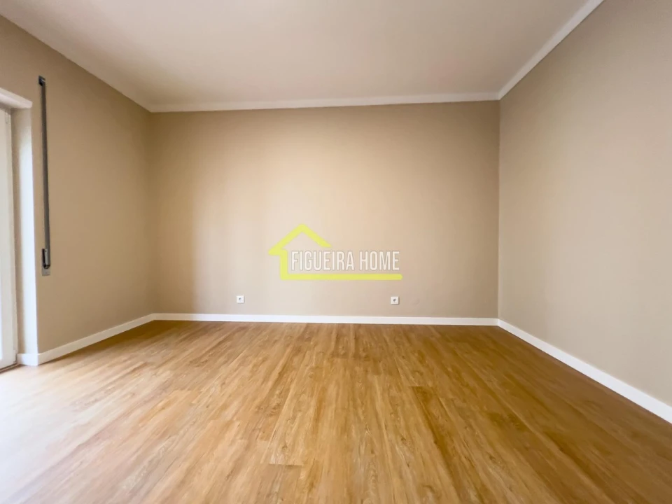 Apartamento T2 para Venda em Buarcos Foto 18