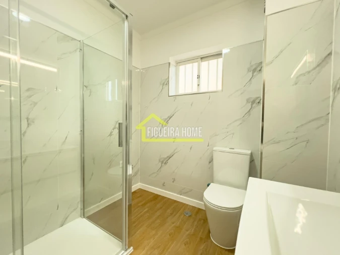 Apartamento T2 para Venda em Buarcos Foto 14