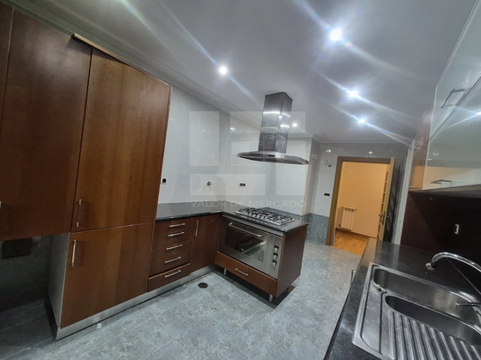 Apartamento T2 para Venda em Vila Franca de Xira Foto 4