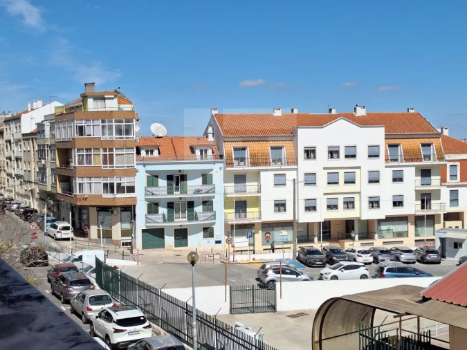 Apartamento T2 para Venda em Vila Franca de Xira Foto 36