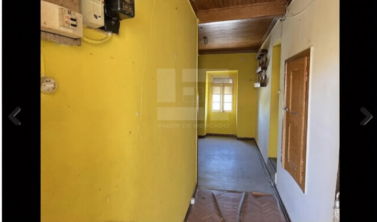 Moradia T4 para Venda em Vila Nova de Tazem Foto 4