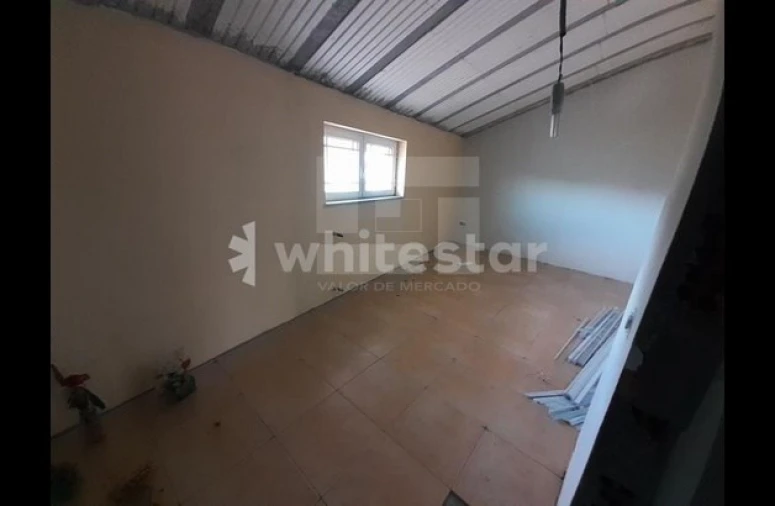 Apartamento T2 para Venda em Mões Foto 2