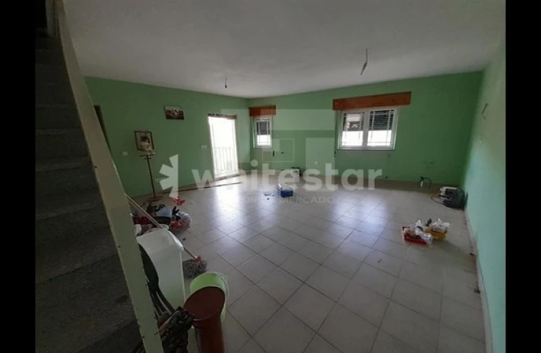 Apartamento T2 para Venda em Mões Foto 6