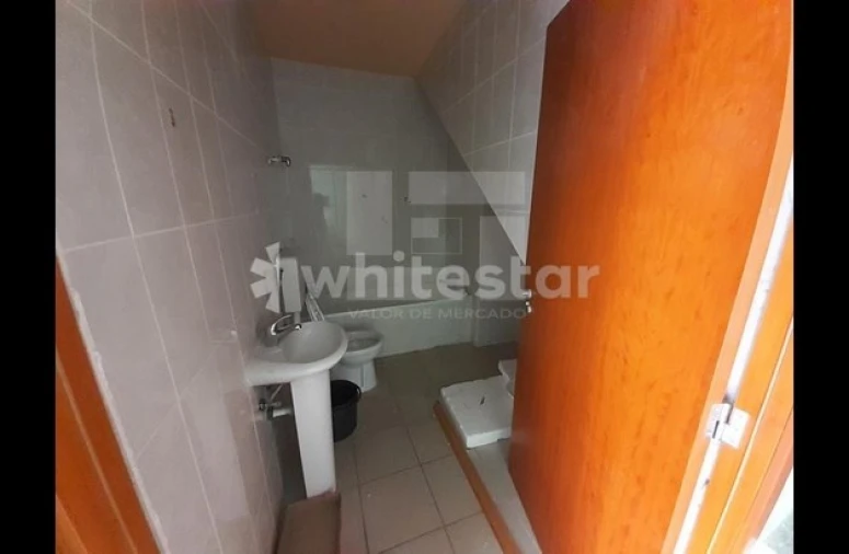 Apartamento T2 para Venda em Mões Foto 7