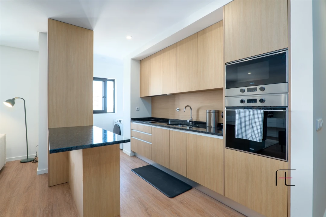 Apartamento T3 para Arrendamento em Mafamude e Vilar do Paraíso Foto 30