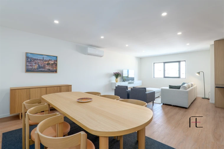 Apartamento T3 para Arrendamento em Mafamude e Vilar do Paraíso Foto 29