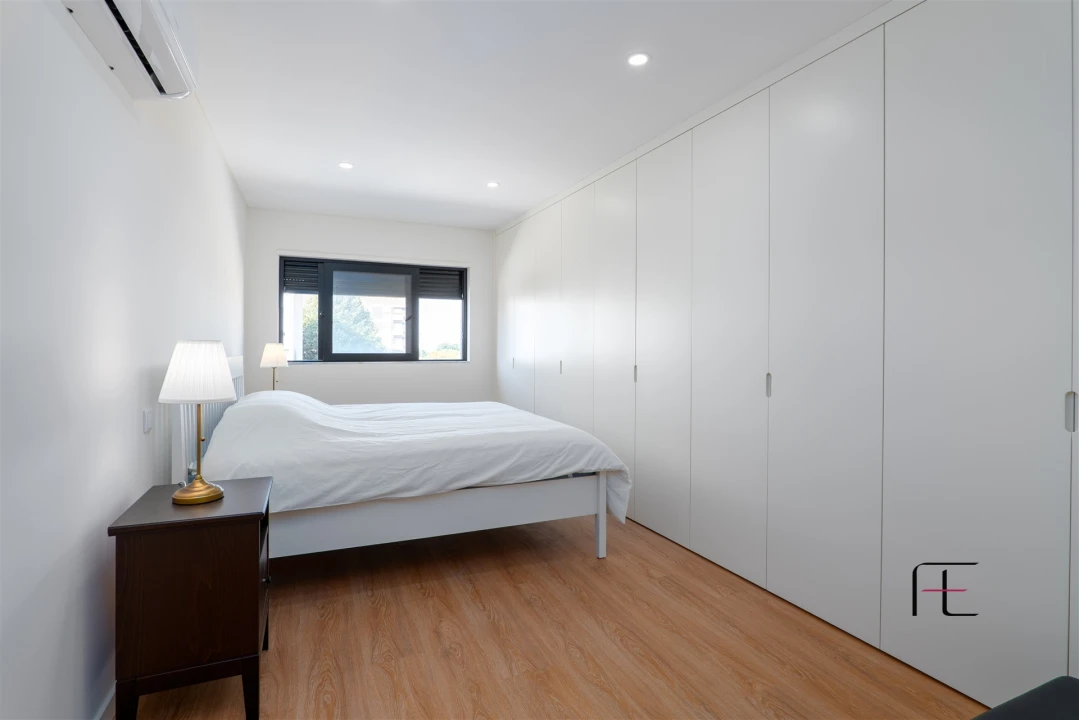 Apartamento T3 para Arrendamento em Mafamude e Vilar do Paraíso Foto 8