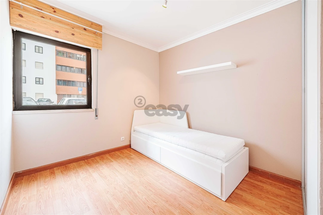 Apartamento T2 para Venda em São Domingos de Rana Foto 36