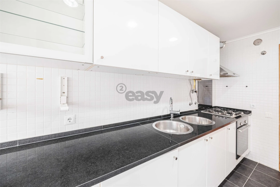 Apartamento T2 para Venda em São Domingos de Rana Foto 15