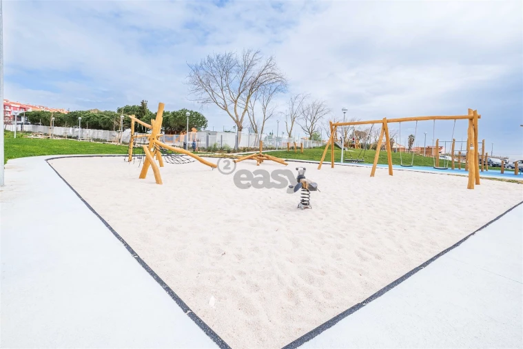 Apartamento T2 para Venda em São Domingos de Rana Foto 3