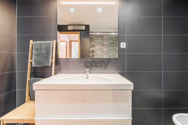 Apartamento T2 para Venda em São Domingos de Rana Foto 21