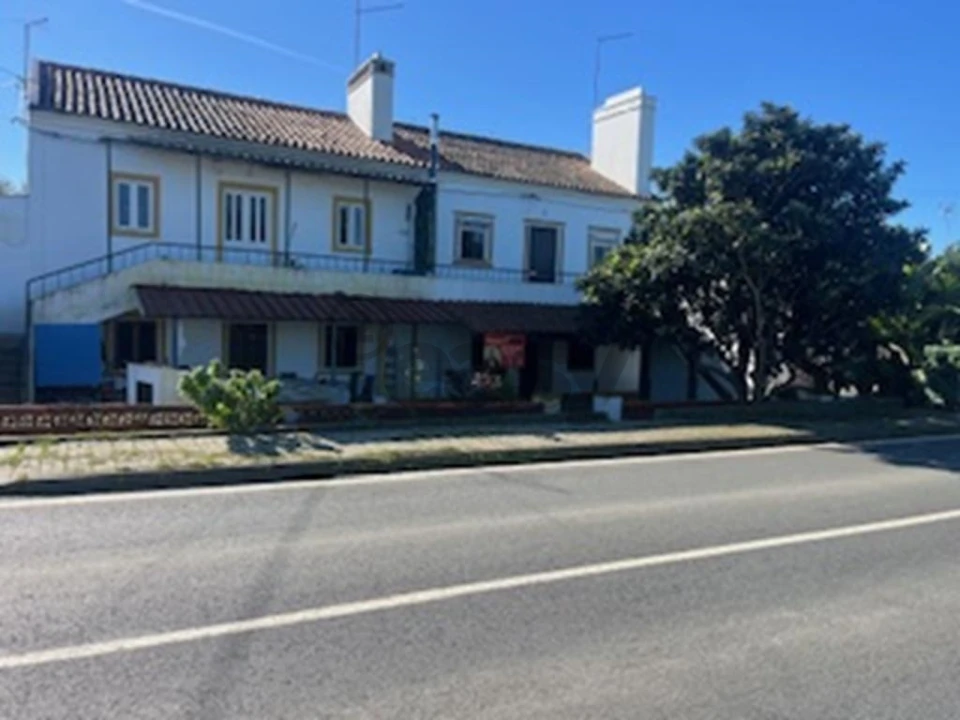 Moradia T2 para Venda em Nossa Senhora da Vila, Nossa Senhora do Bispo e Silveiras Foto 2