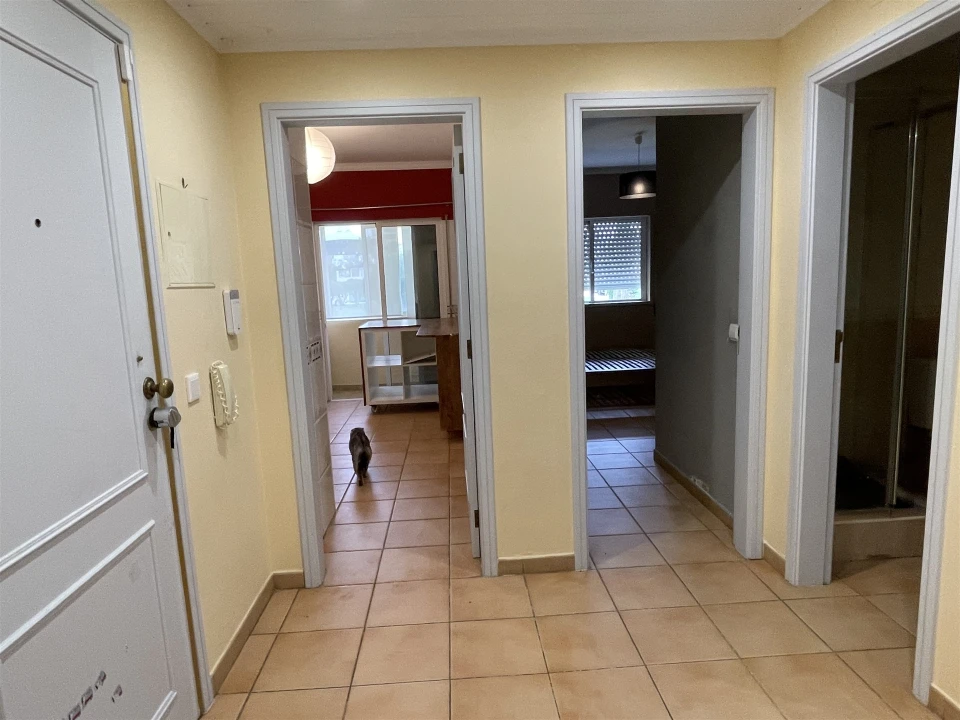 Apartamento T3 para Venda em Quelfes Foto 18