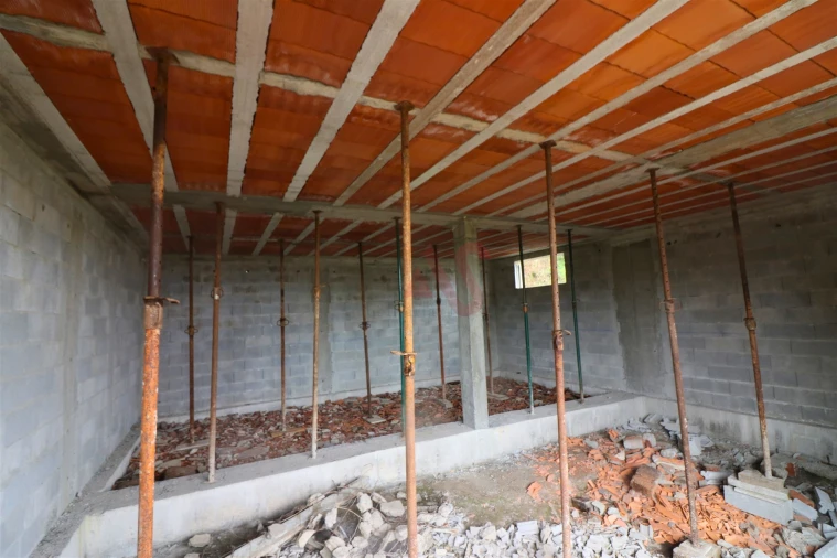 Moradia T3 para Venda em Cepães e Fareja Foto 5