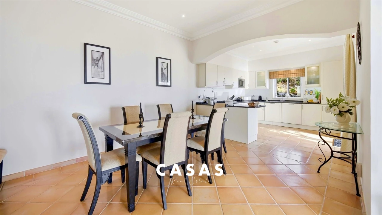 Moradia T4 para Venda em São Gonçalo Foto 9