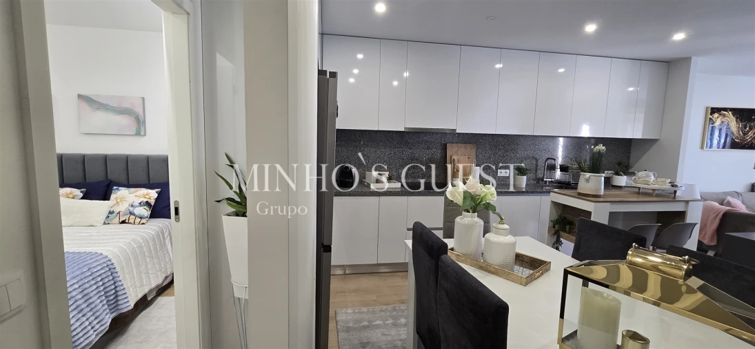 Apartamento T2 para Venda em Selho (São Jorge) Foto 15