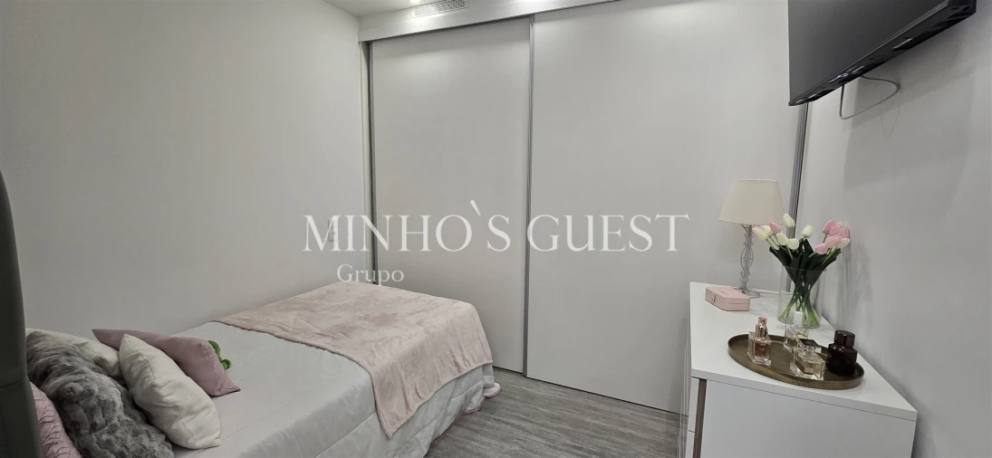 Apartamento T2 para Venda em Selho (São Jorge) Foto 12