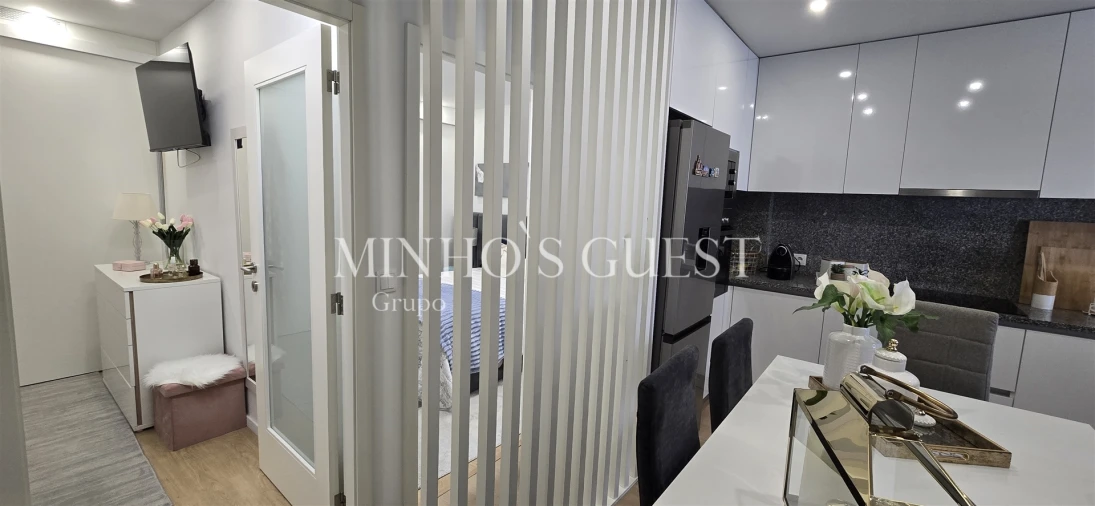 Apartamento T2 para Venda em Selho (São Jorge) Foto 16