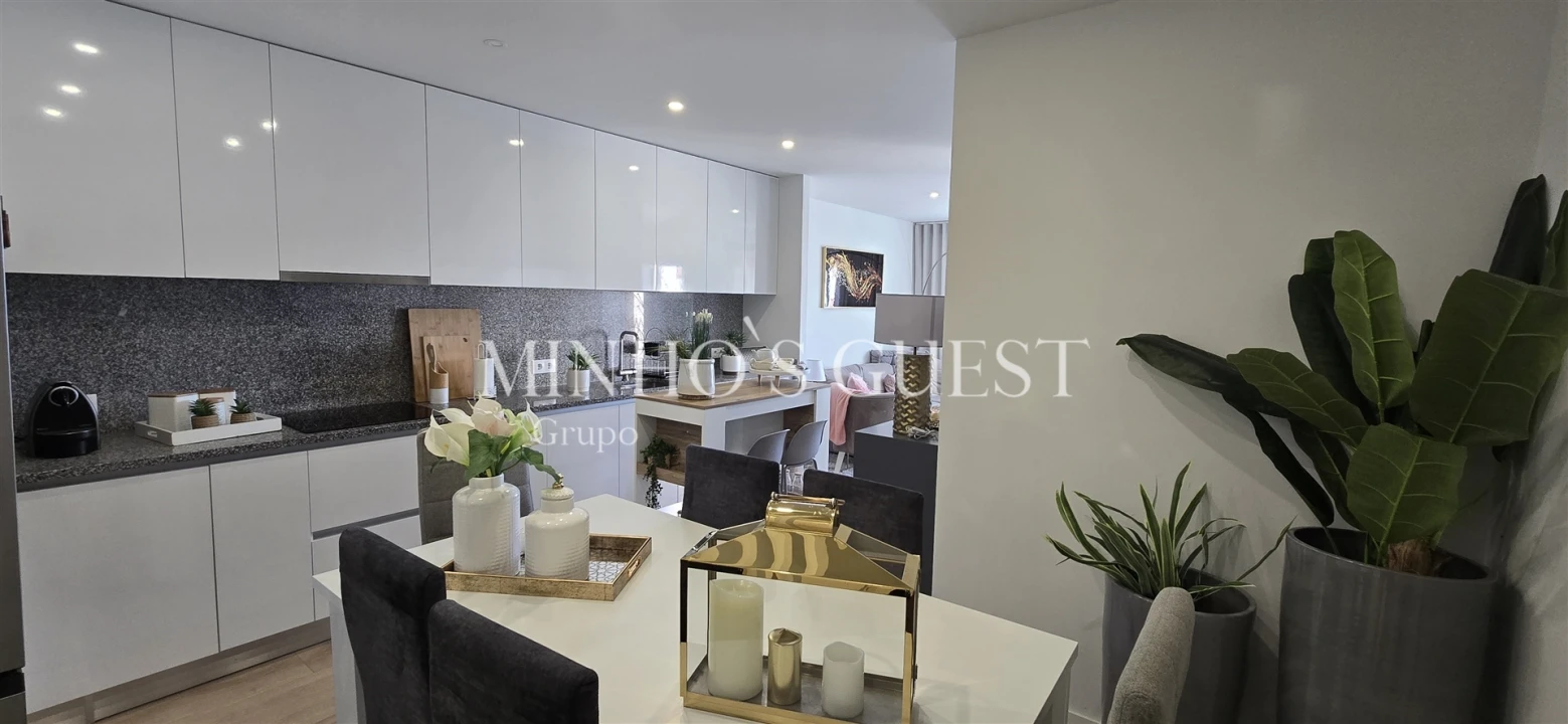 Apartamento T2 para Venda em Selho (São Jorge) Foto 6